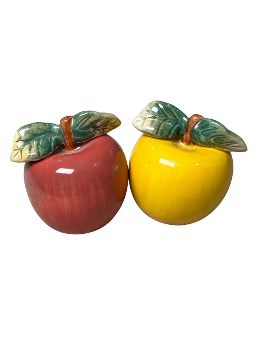Oneida Apple Shaped Salt & Pepper Shakers Ceramic Red & Yellow Vintage Style